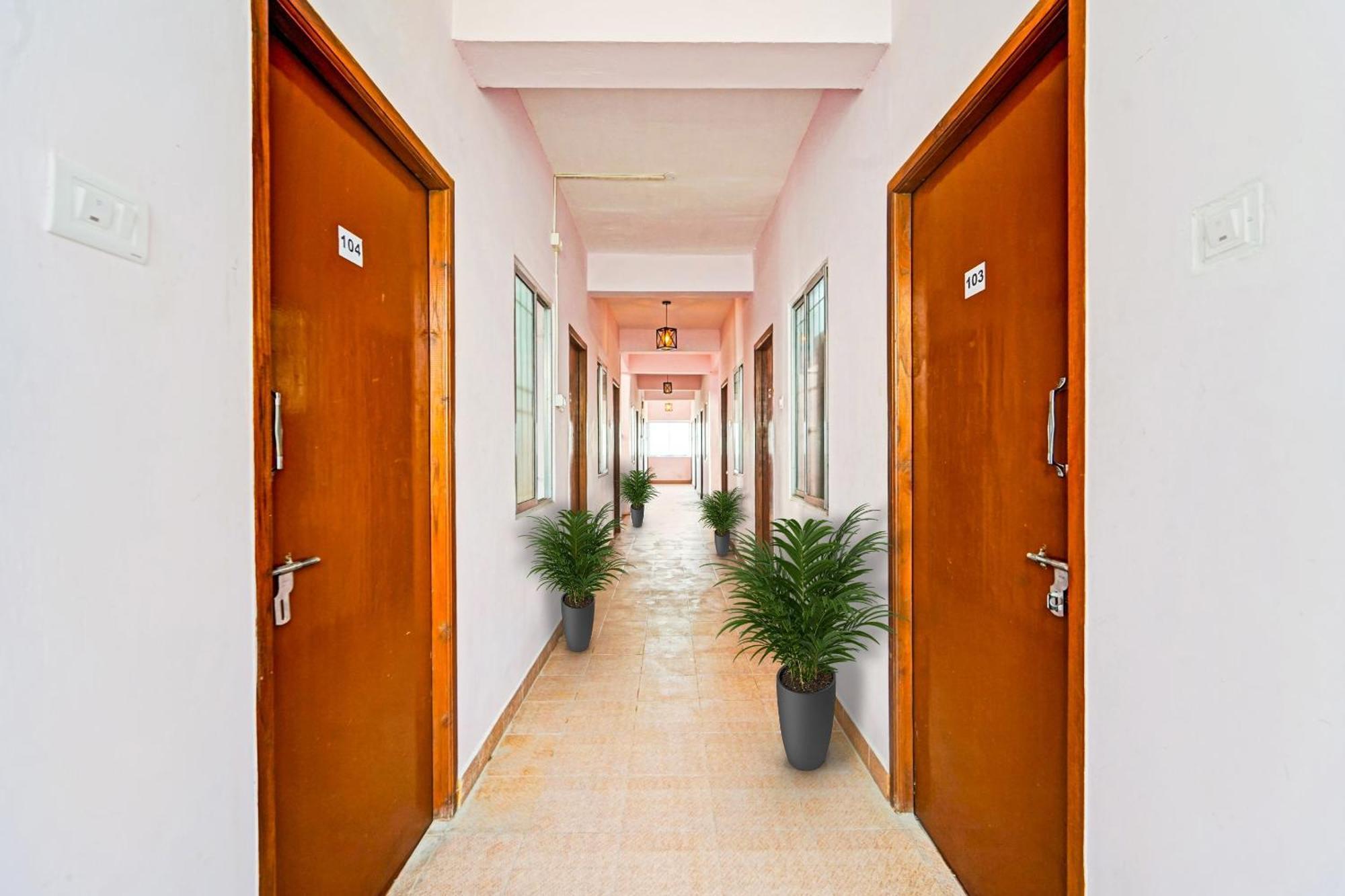 Hotel O Karapakkam, Madrás Exterior foto